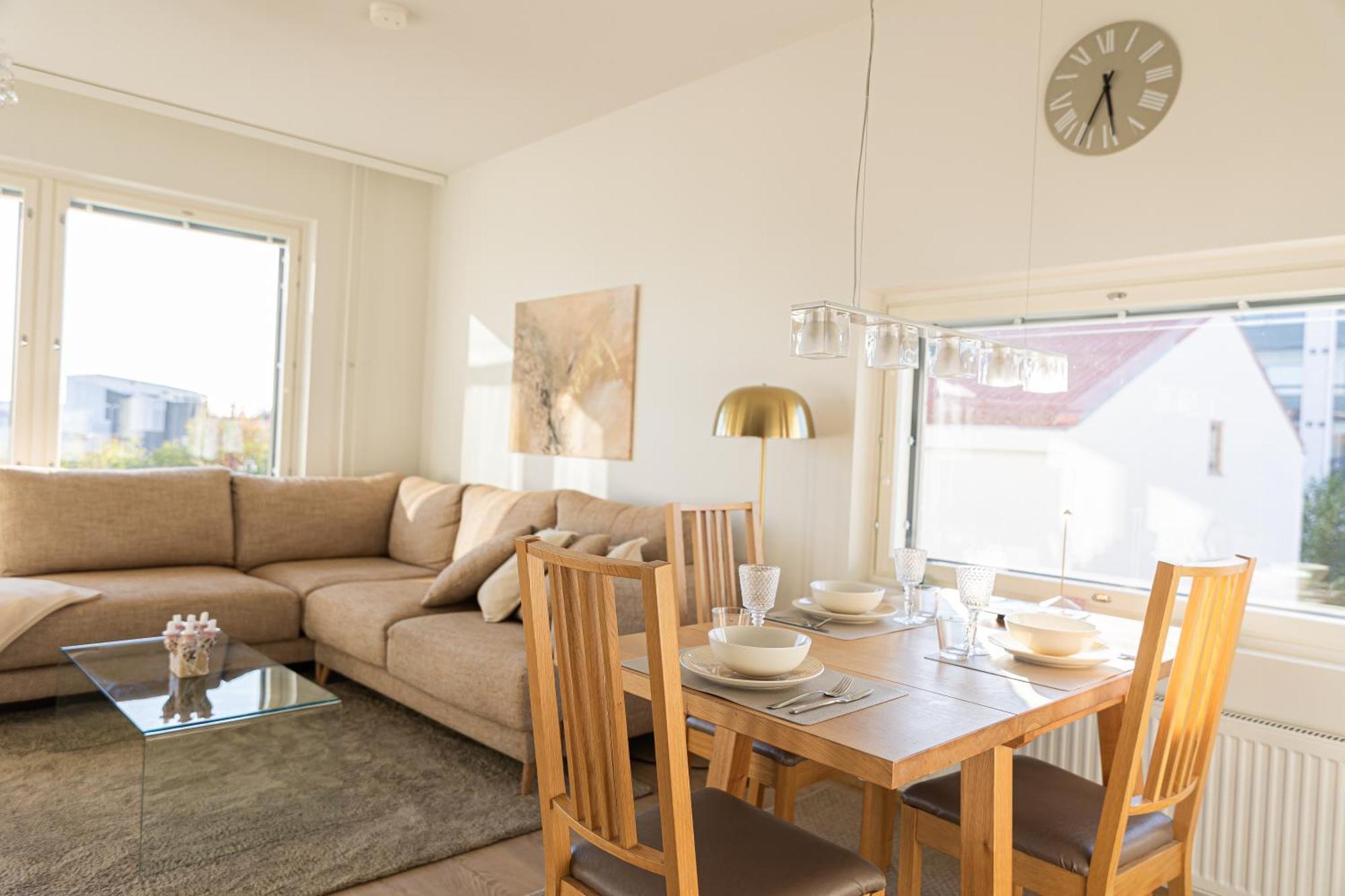 Hostit Cozy Apartments 罗瓦涅米 外观 照片