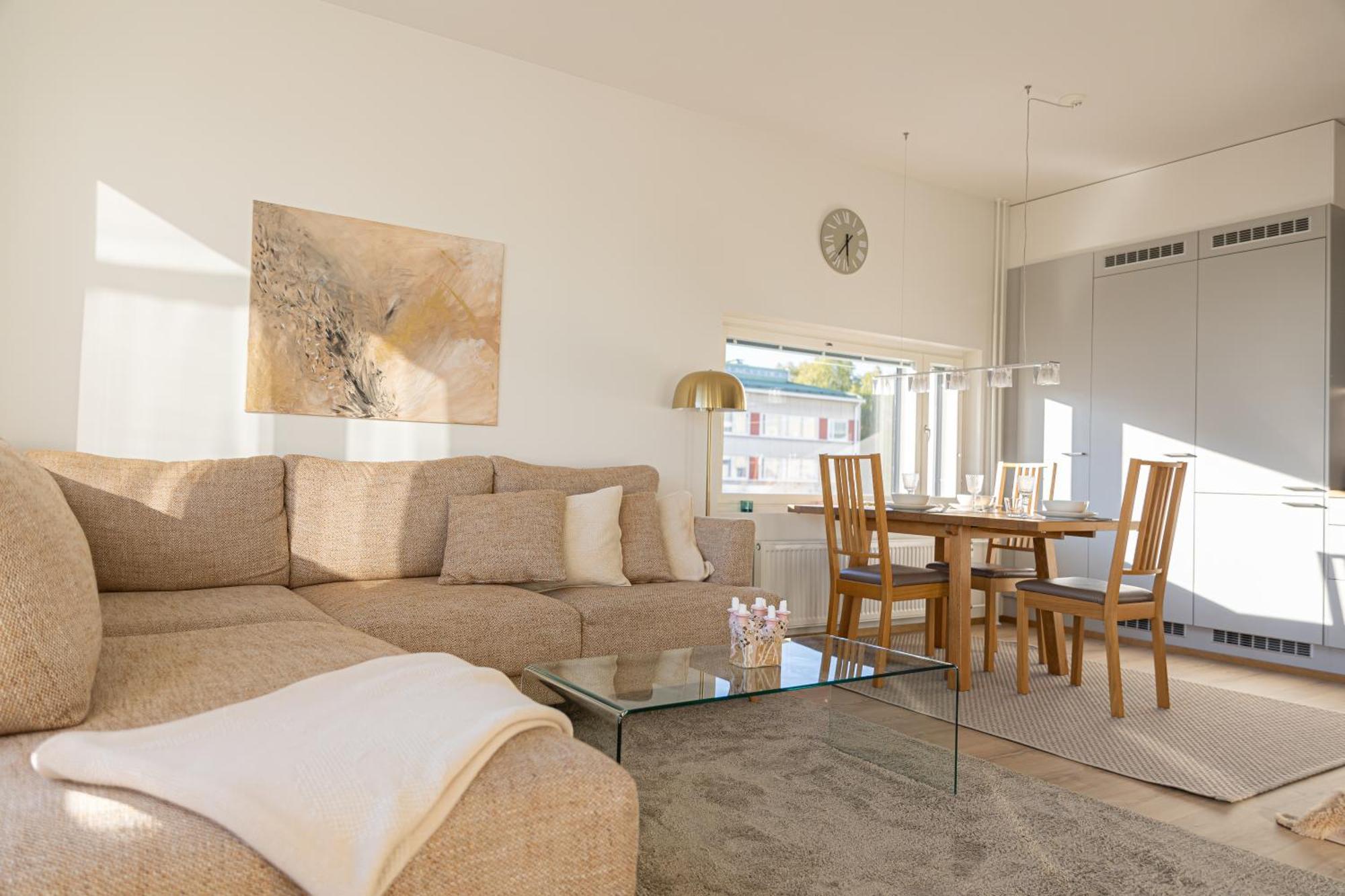 Hostit Cozy Apartments 罗瓦涅米 外观 照片
