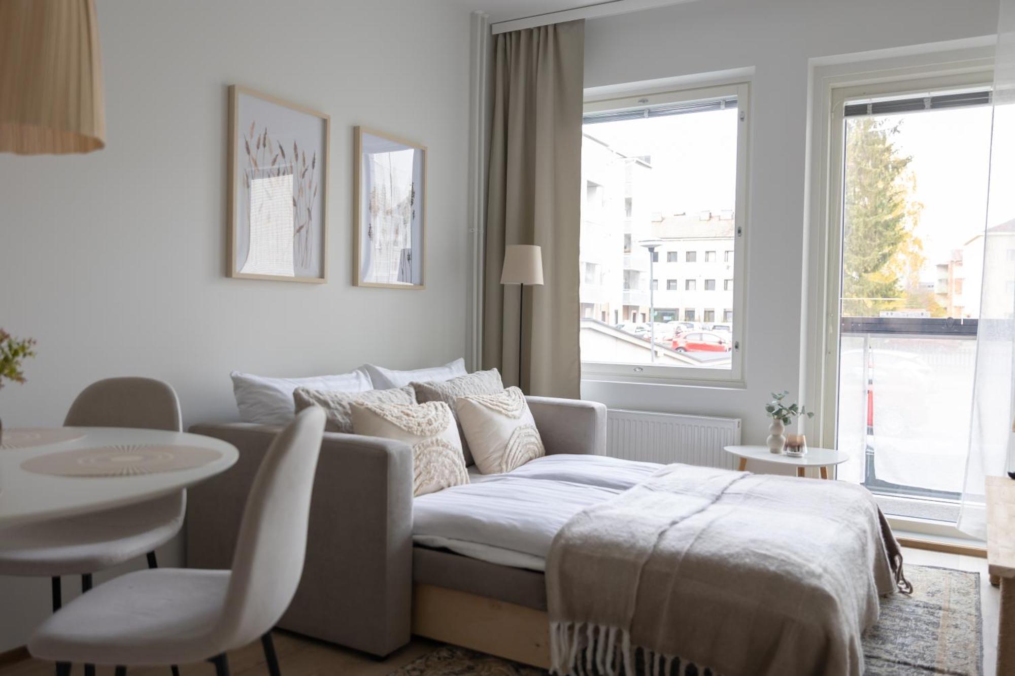 Hostit Cozy Apartments 罗瓦涅米 外观 照片