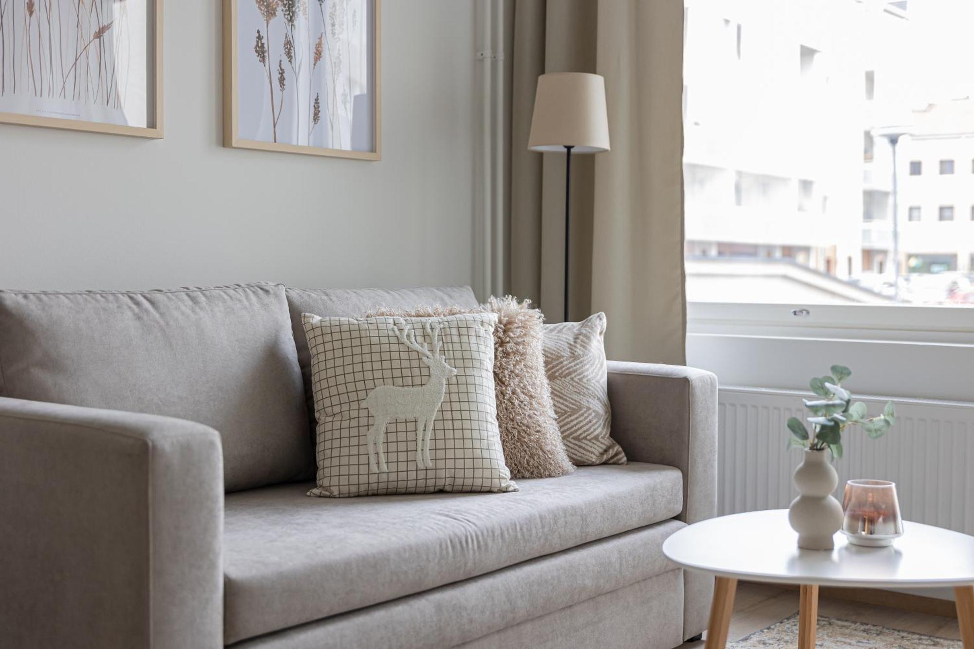 Hostit Cozy Apartments 罗瓦涅米 外观 照片