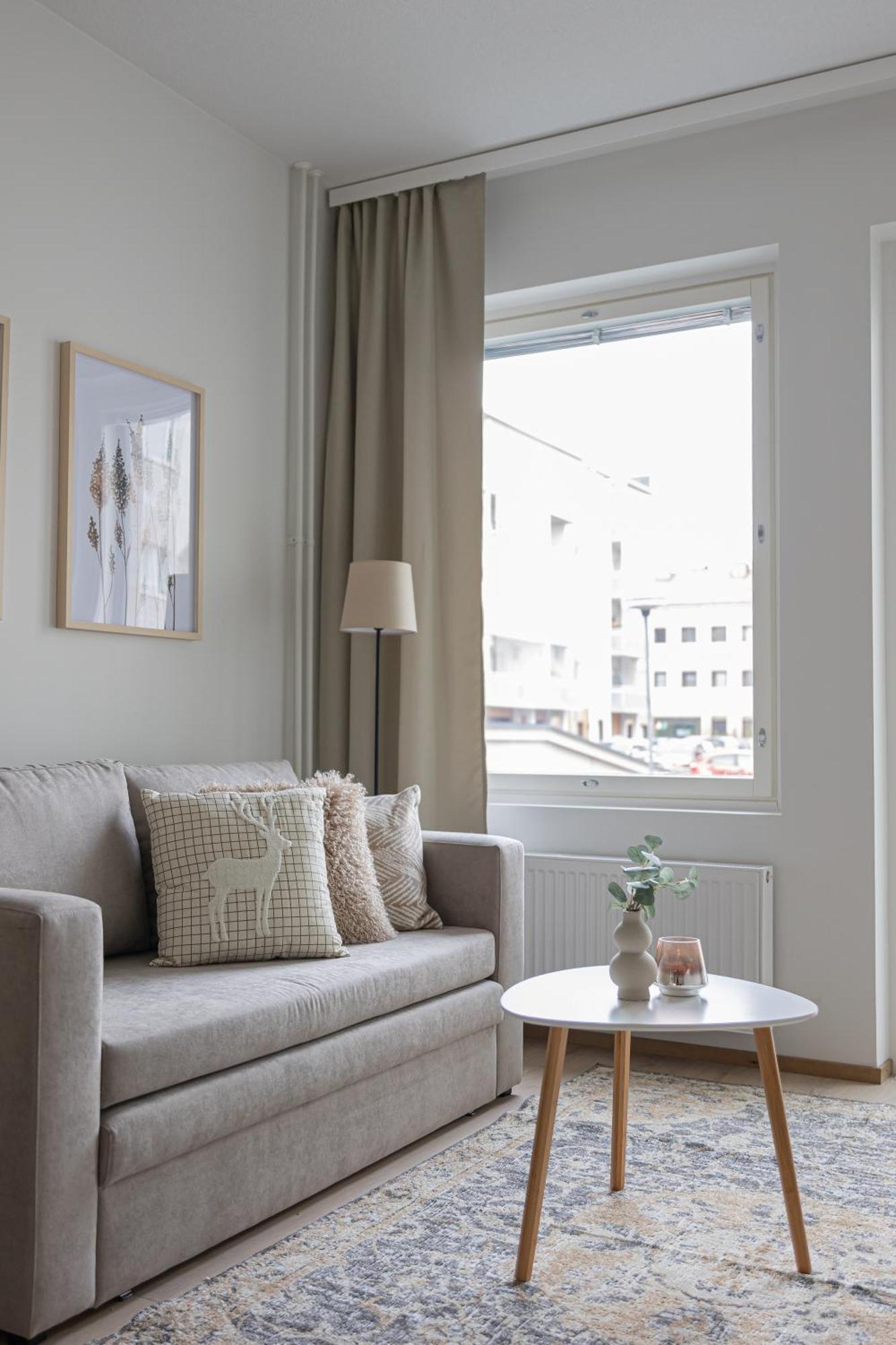 Hostit Cozy Apartments 罗瓦涅米 外观 照片